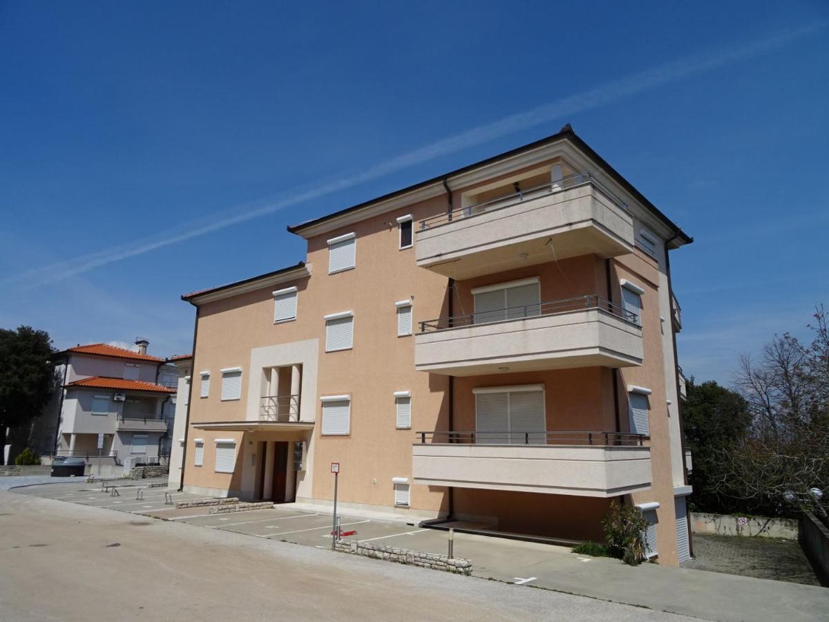 Apartment Erika Premantura Exteriér fotografie